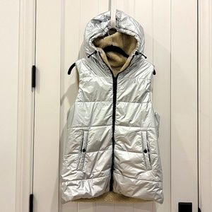 BOGNER REVERSIBLE HOODED VEST, SZ SMALL, SILVER